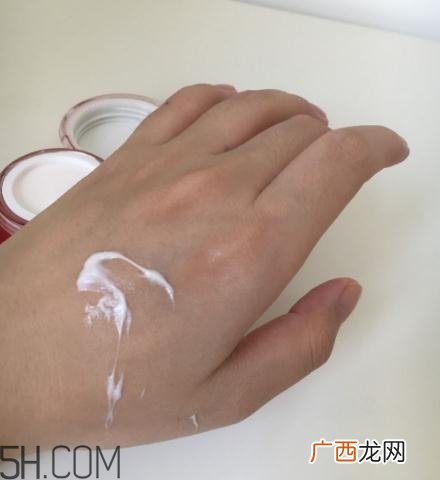 萱姿弹力蛋白霜怎么样?萱姿弹力蛋白霜会烂脸吗?