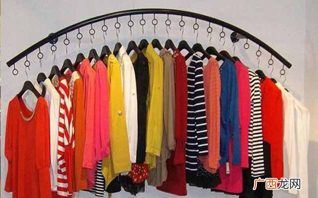 如何正确挂衣服 什么是衣服的正挂