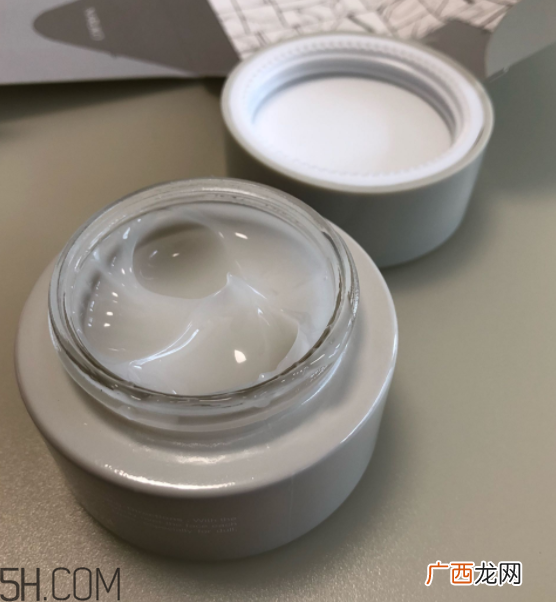 牛尔白玉兰冻膜什么功效？牛尔白玉兰冻膜熟龄肌适合吗？