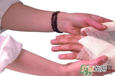 十滴水能治疗冻疮吗？冻疮可以涂十滴水吗？
