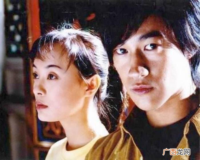 何润东晒与妻子出游照 何润东真实身高