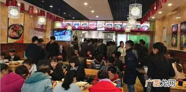 想开面馆该如何选址 面馆旁边开什么店好