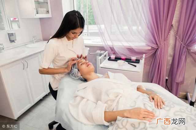 美容院加盟要什么条件（如何正确的投资加盟品