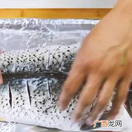 在家做烤鱼需要什么材料 自家怎么做烤鱼