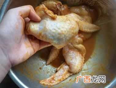 烤鸡翅包饭要注意什么（鸡翅包饭做法教程分享