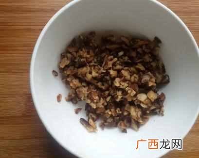 烤鸡翅包饭要注意什么（鸡翅包饭做法教程分享