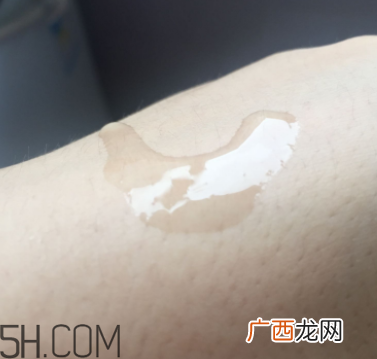 兰蔻美肤修护美容液可以代替乳液吗？什么功效？