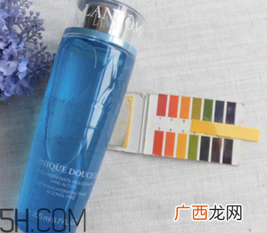 兰蔻蓝水与粉水、美肤修护美容液有什么区别？哪个好用？