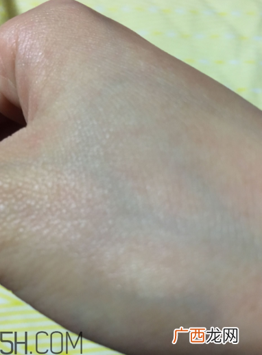 兰蔻美肤修护精华乳有刺激吗？适合敏感肌吗？