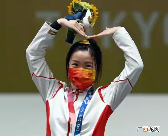 杨倩真的喜欢蔡徐坤吗，杨倩追星蔡徐坤白敬亭