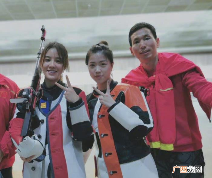 杨倩真的喜欢蔡徐坤吗，杨倩追星蔡徐坤白敬亭