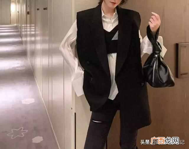 女生穿西服马甲搭配什么裤子好看（时髦西装马
