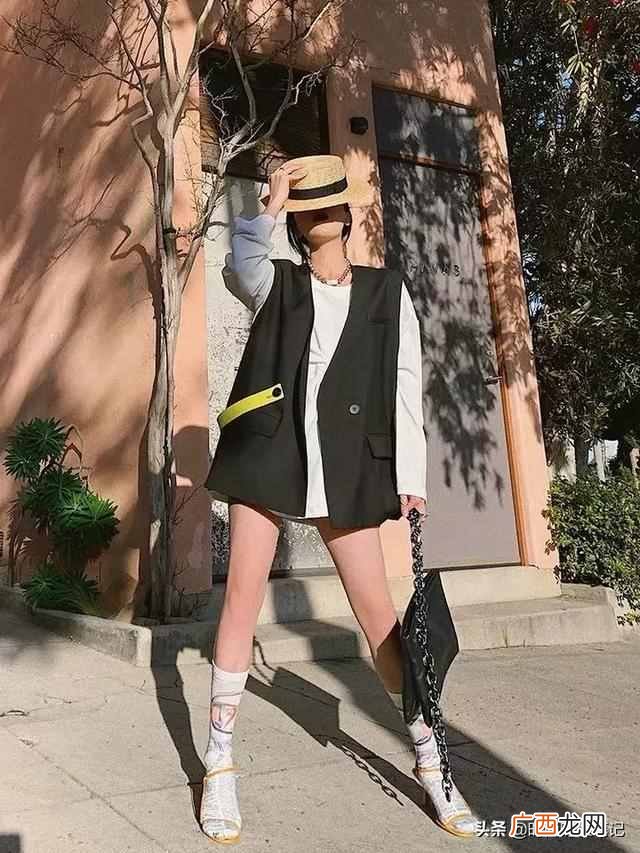 女生穿西服马甲搭配什么裤子好看（时髦西装马