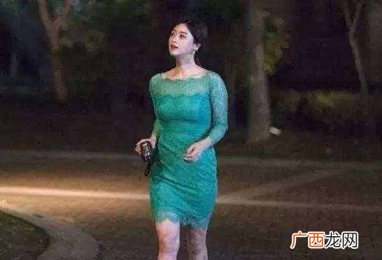 女生穿什么衣服显胸小（胸大女生夏季穿衣搭配