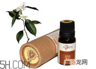 橙花精油可以祛斑吗？橙花精油怎么用在脸上？