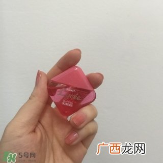 洗眼液洗出的脏东西是什么洗眼液洗出白色絮状物是寄生虫吗