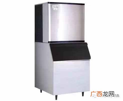 买奶茶主要机器什么意思（开奶茶店需要哪些设
