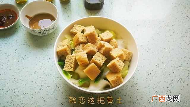 麻辣烫辣椒油配方 麻辣烫不够辣为什么