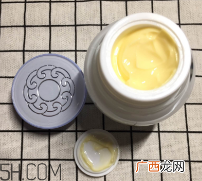 片仔癀珍珠膏能美白淡斑吗？使用心得