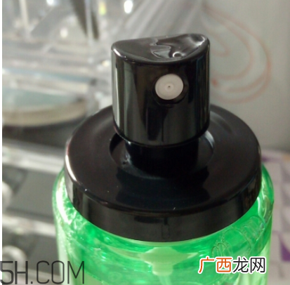 植美村卸妆喷雾乳化效果好吗？能卸眼妆吗？