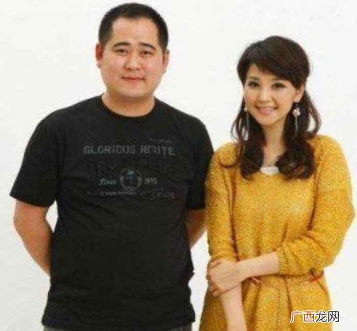 15岁丧父后嫁大8岁领导 要不要娶丧父的女孩