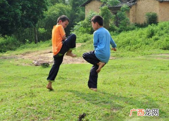 抖音农村接地气的文案，关于农村接地气搞笑文案语句