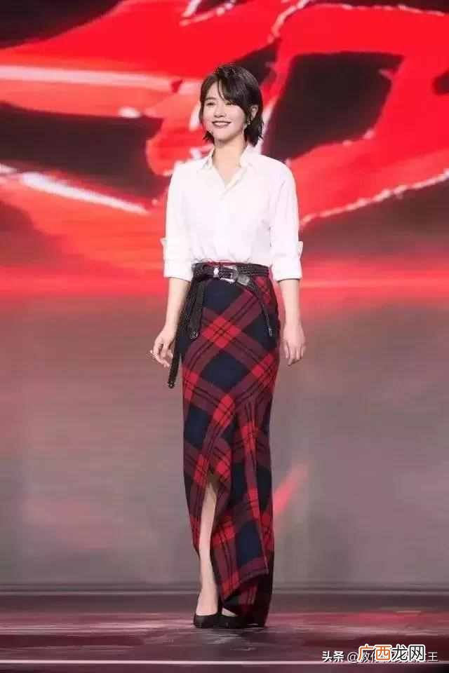 适合哪些人穿 衬衫中长裙搭配什么外套好看