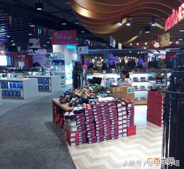 超市过道做什么生意好赚钱（商场门口适合做什