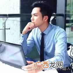 长袖衬衣搭什么外套（女士衬衫的搭配技巧大全