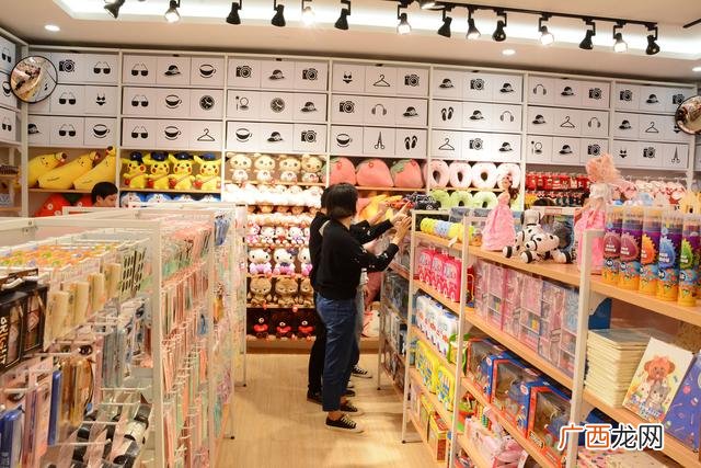 义乌有哪些品牌百货超市,义乌小商品直销超市怎么样