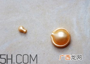 雅顿时空胶囊和金致胶囊区别 雅顿时空胶囊和金致胶囊哪个好