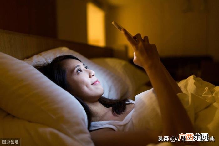 如何幽默的找女生聊天，想和女生聊天却不敢