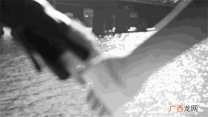 撩女生的小套路聊天，8个套路满满的撩妹技巧