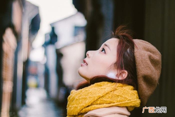 聊天打招呼秒回的话，让女人瞬间秒回的聊天开场