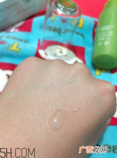诗婷露雅保湿补水精华液使用心得_产品评测