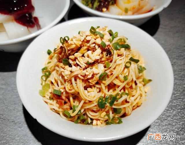 探鱼送的小吃有什么（探鱼的餐前小食是免费赠