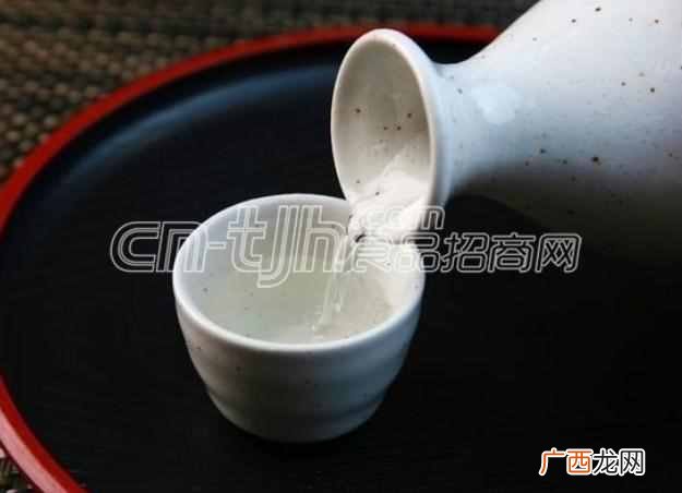 食品加盟要注意什么条件（休闲食品品牌加盟注