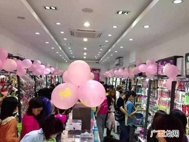 十元店里都有什么区别吗(加盟十元店和自己开