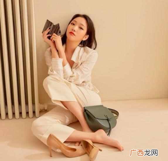 少女适合穿什么牌子（适合年轻女生的衣服牌子