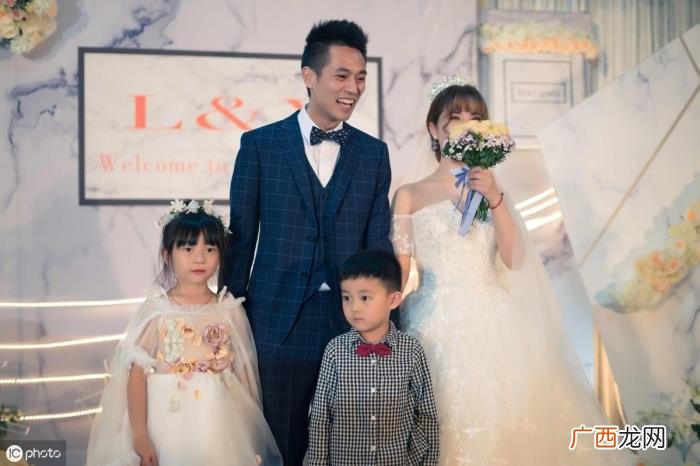 高端浪漫婚礼主持词 婚庆主持