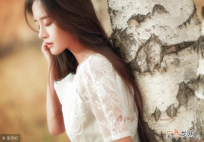 女生喜欢异性最明显的暗示，盘点女生喜欢男生的8个信号暗示