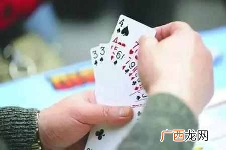 初学者打升级出牌技巧 双升怎么玩