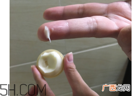 su:m37度苏秘呼吸眼霜适合什么肤质？什么季节？