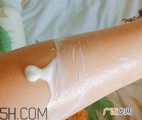 雅顿身体乳怎么打开？雅顿身体乳怎么用？