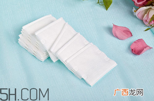 化妆棉卸妆的正确方法 化妆棉卸妆的注意事项