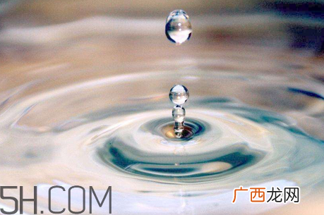 双氧水能治灰指甲吗？双氧水能杀死真菌吗？