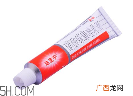 达克宁能治灰指甲吗？达克宁能擦脸吗？