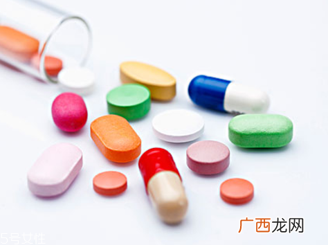 妈富隆要空腹吃吗？妈富隆如何正确服用