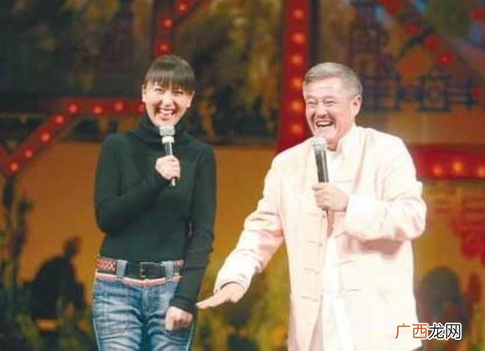 两任丈夫都是二婚 阎学晶的两任老公
