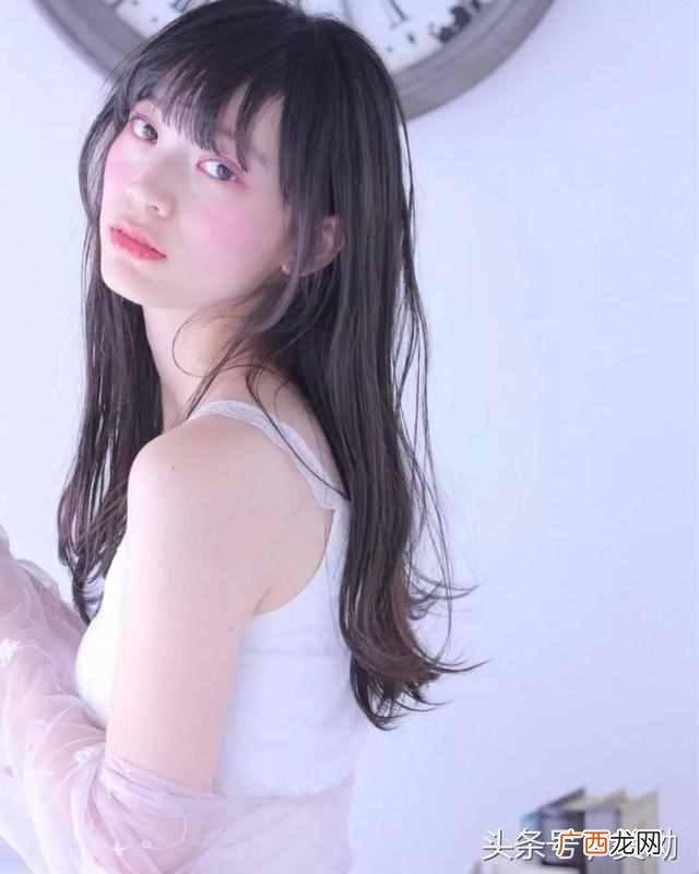 鹅蛋脸型适合什么发型（教你如何判断自己的脸